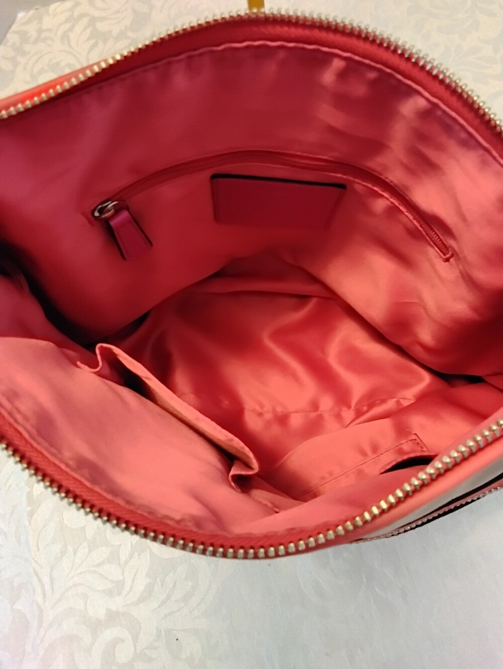 Coach Beige Daisy Leather Shoulder Hobo with Pink/Orange Trim and Tags - Picture 5 of 7